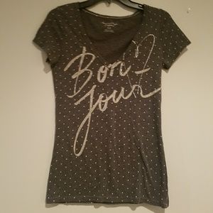 American Eagle v-neck tee size M